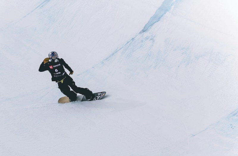 Snowboard width needed for halfpipe