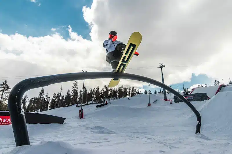 DC - another good snowboard brand