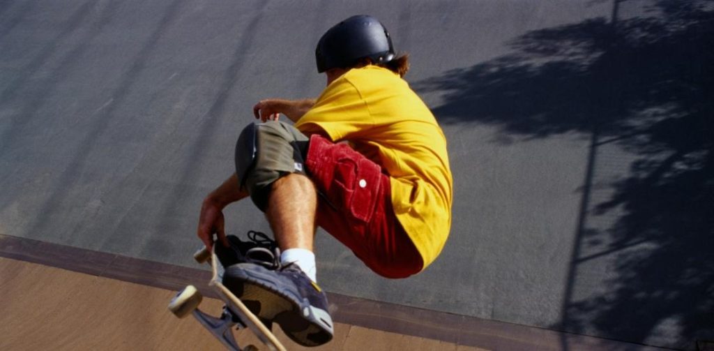Can you wear a skateboard helmet snowboarding