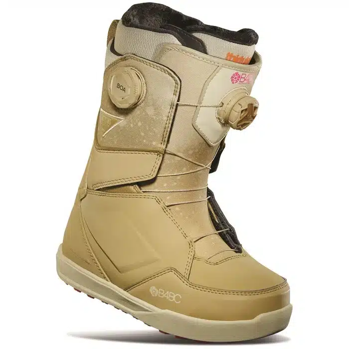 Best Freestyle Boots 2024 Men s Women s Snowboard Selector