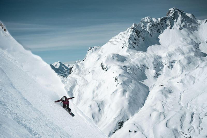 Backcountry snowboarding style
